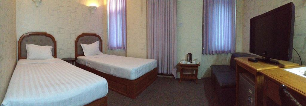 Hotel Glory Yangon Dış mekan fotoğraf