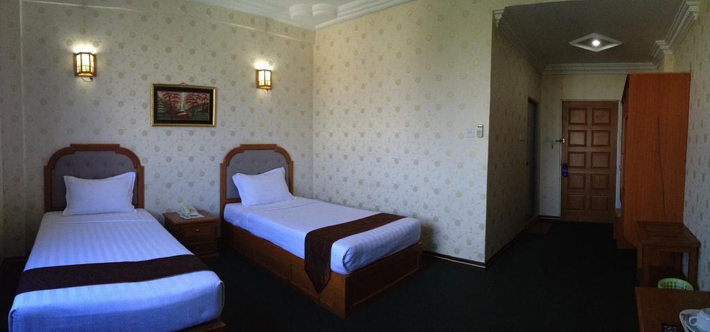Hotel Glory Yangon Dış mekan fotoğraf