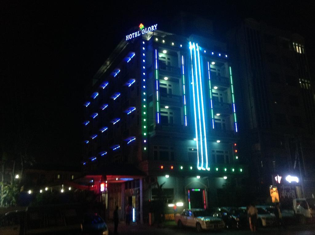 Hotel Glory Yangon Dış mekan fotoğraf