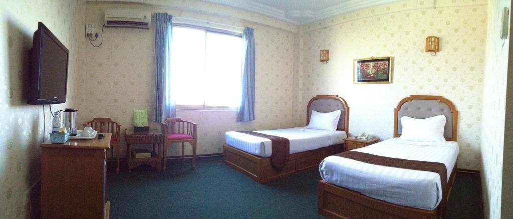 Hotel Glory Yangon Dış mekan fotoğraf