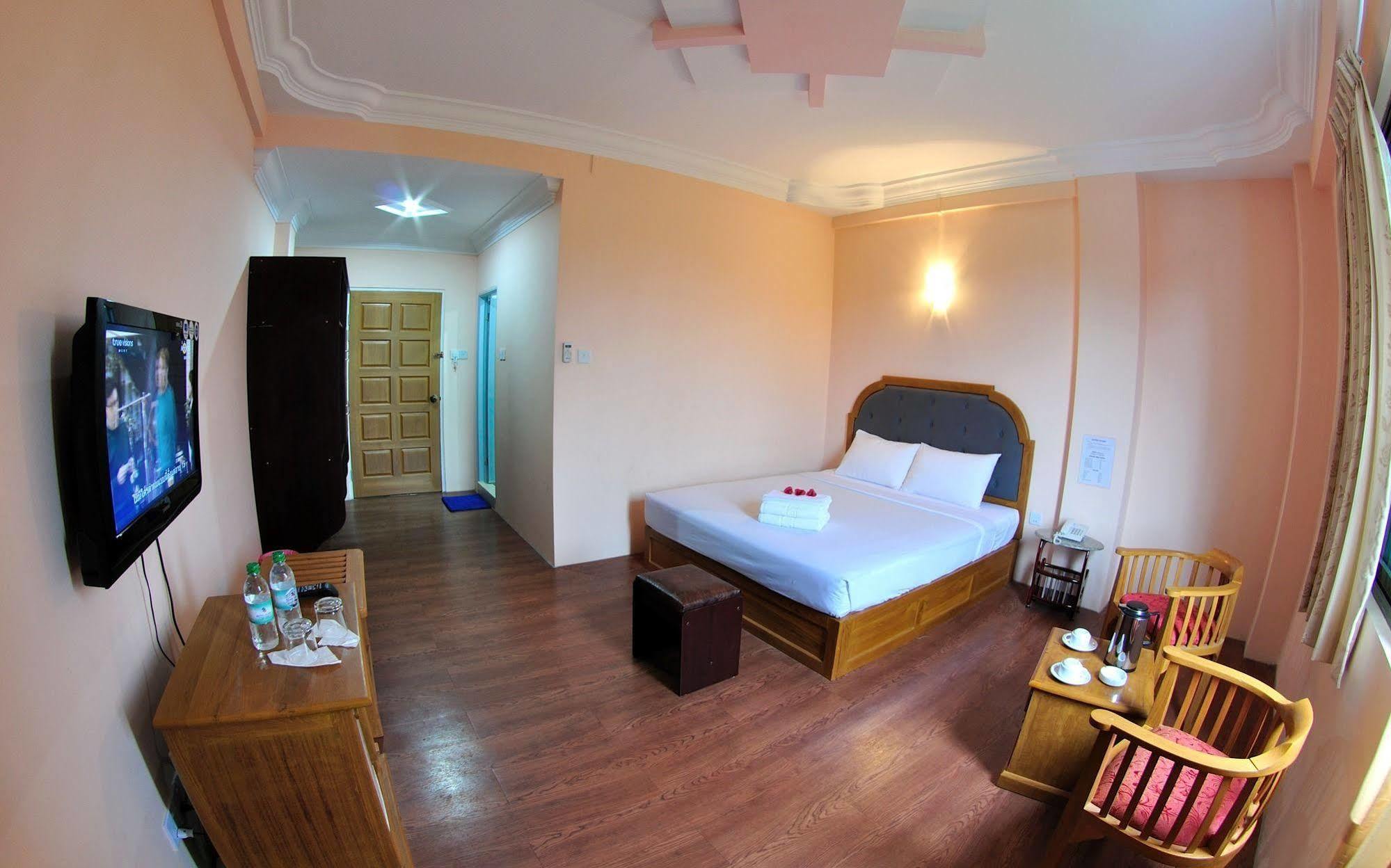 Hotel Glory Yangon Dış mekan fotoğraf