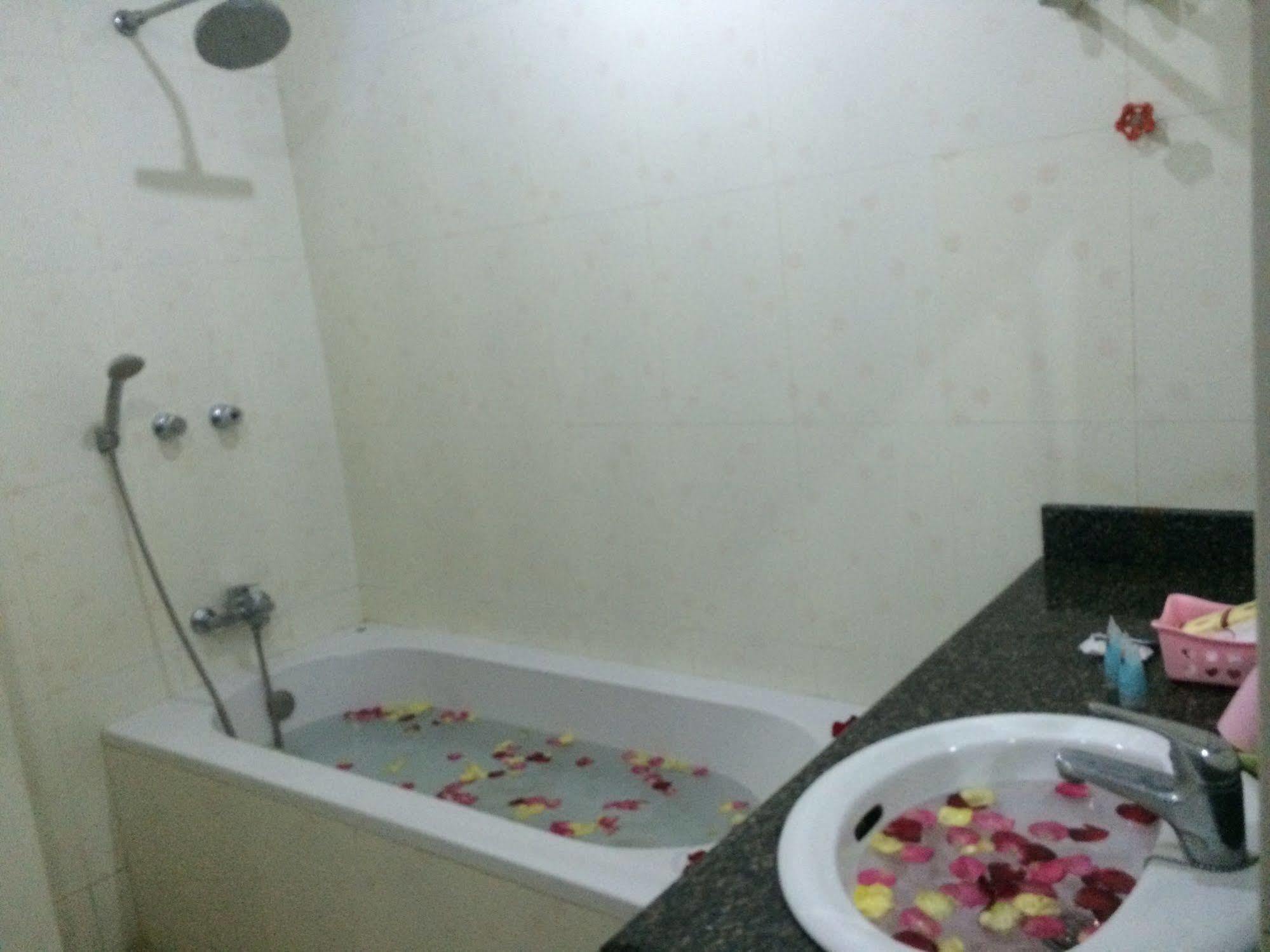 Hotel Glory Yangon Dış mekan fotoğraf